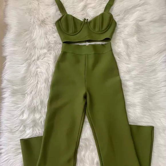 2 PIECE BANDAGE CROP TOP SET FLARE PANTS OLIVE NWT - Picture 3 of 3